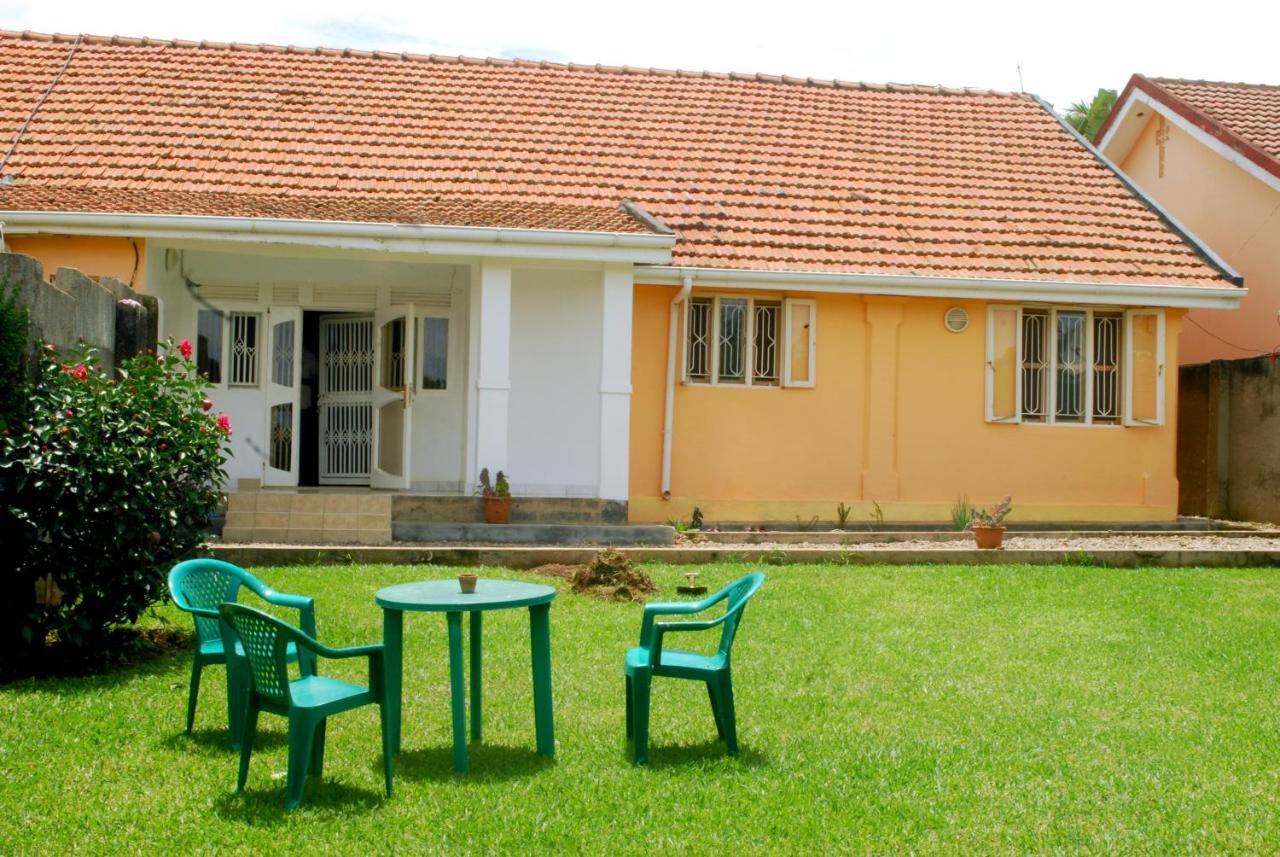 Corinya Serviced Apartments Entebbe Exteriér fotografie