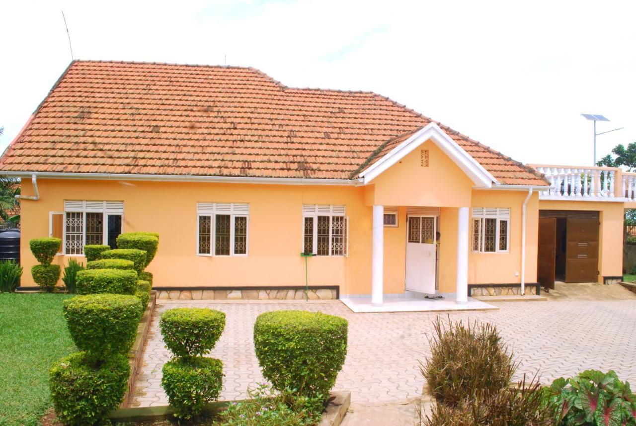 Corinya Serviced Apartments Entebbe Exteriér fotografie