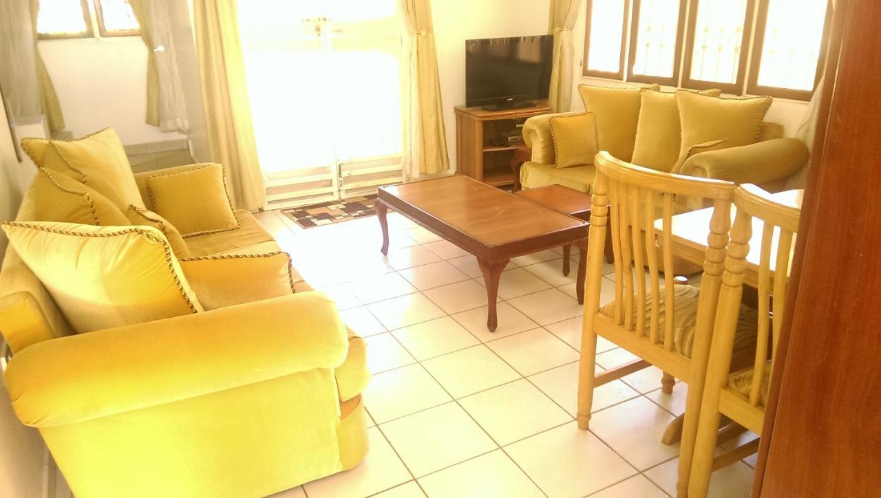 Corinya Serviced Apartments Entebbe Exteriér fotografie